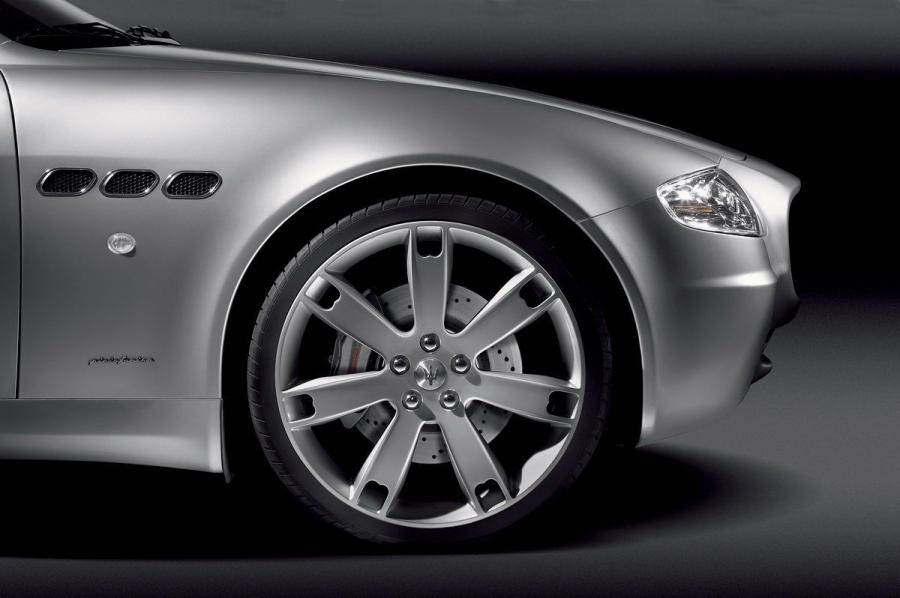  Maserati Quattroporte Sport GT 2009 года  (фото 26 из 27)